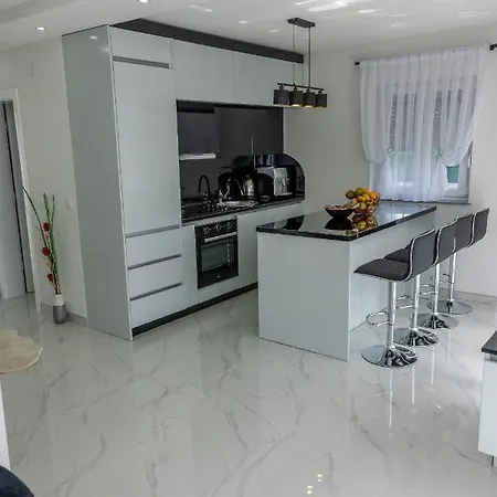 House De Luxe * Bihac
