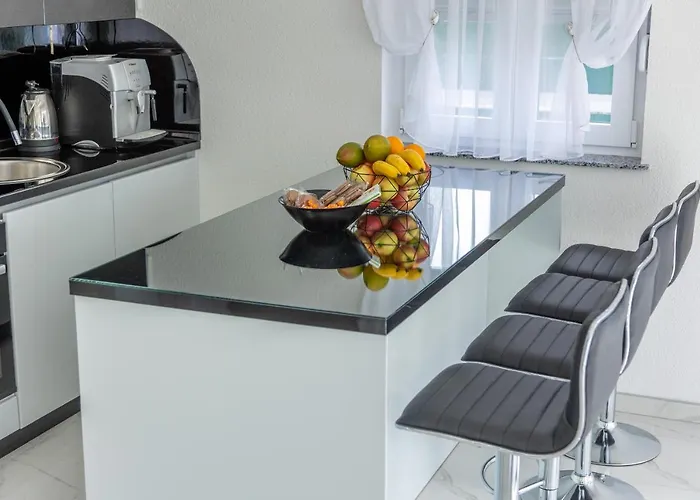 House De Luxe Villa *